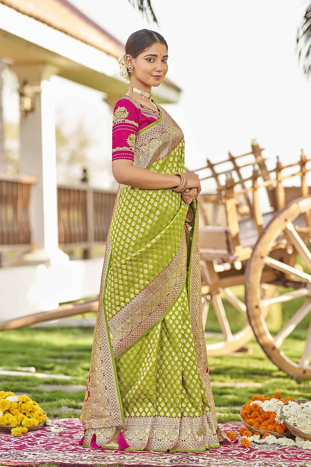 Most Trendy Jacquard Work Woven Saree with Unstitch Blouse Piece