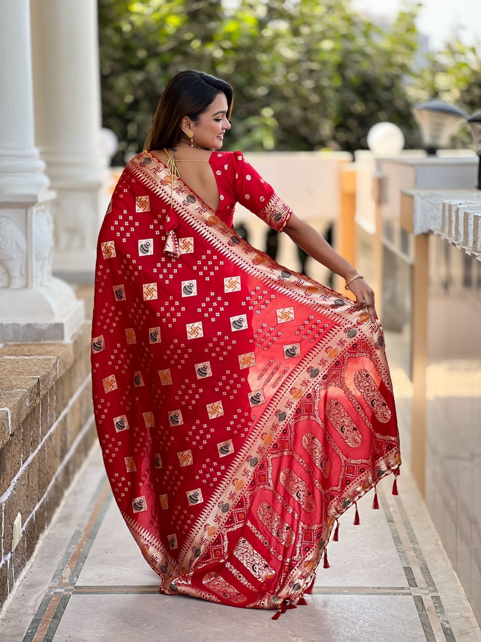 Dolla Silk All-Over Meenakari Woven Saree with Unstitched Blouse