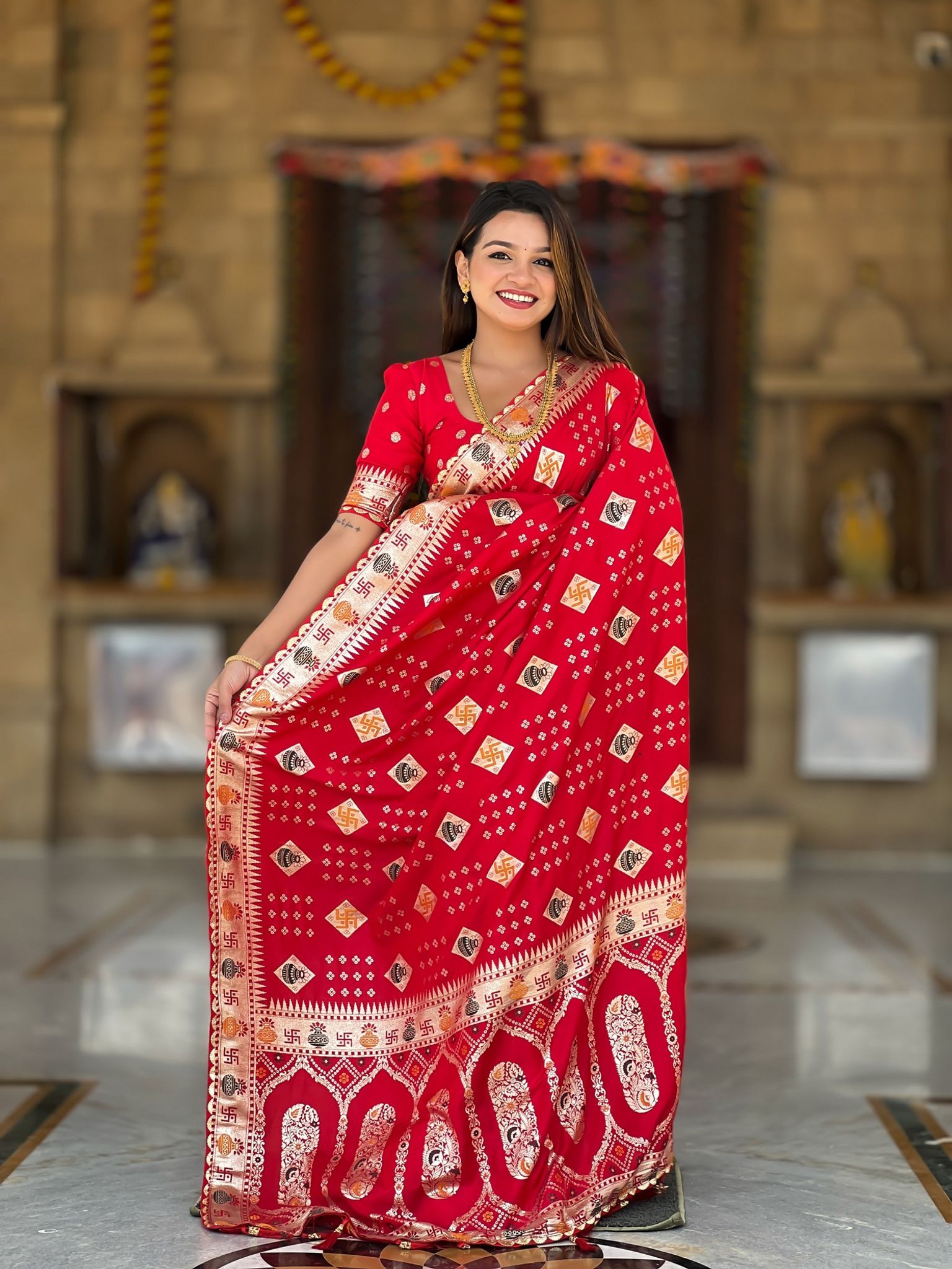 Dolla Silk All-Over Meenakari Woven Saree with Unstitched Blouse