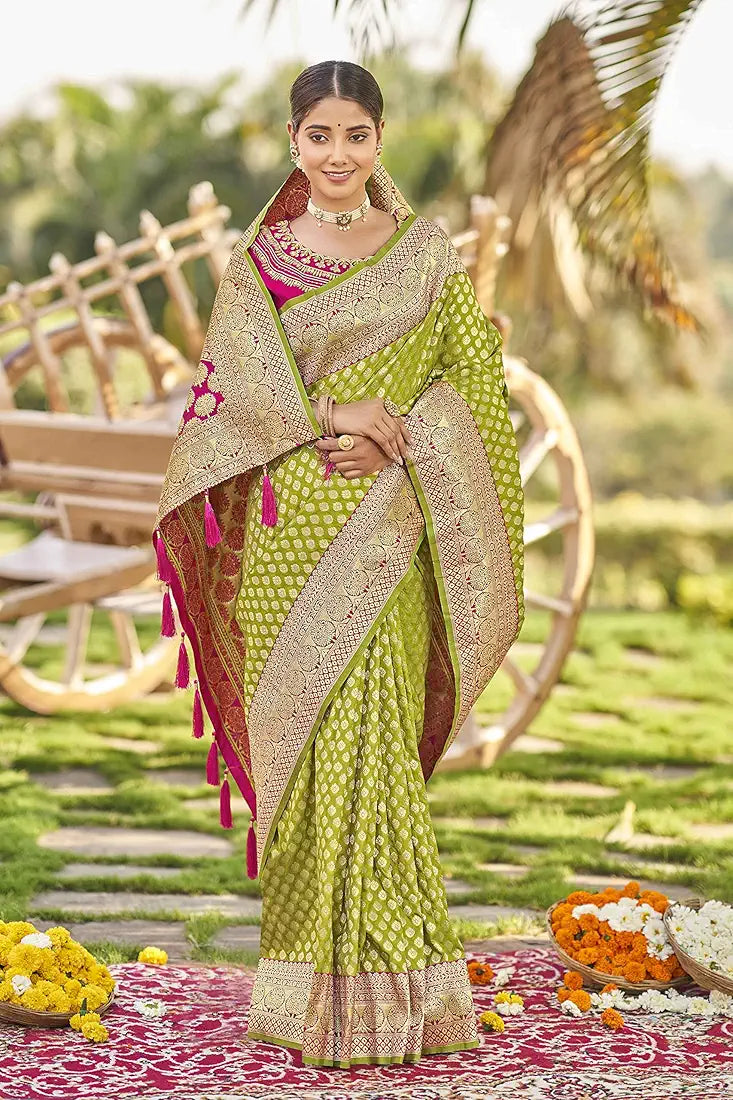 Most Trendy Jacquard Work Woven Saree with Unstitch Blouse Piece